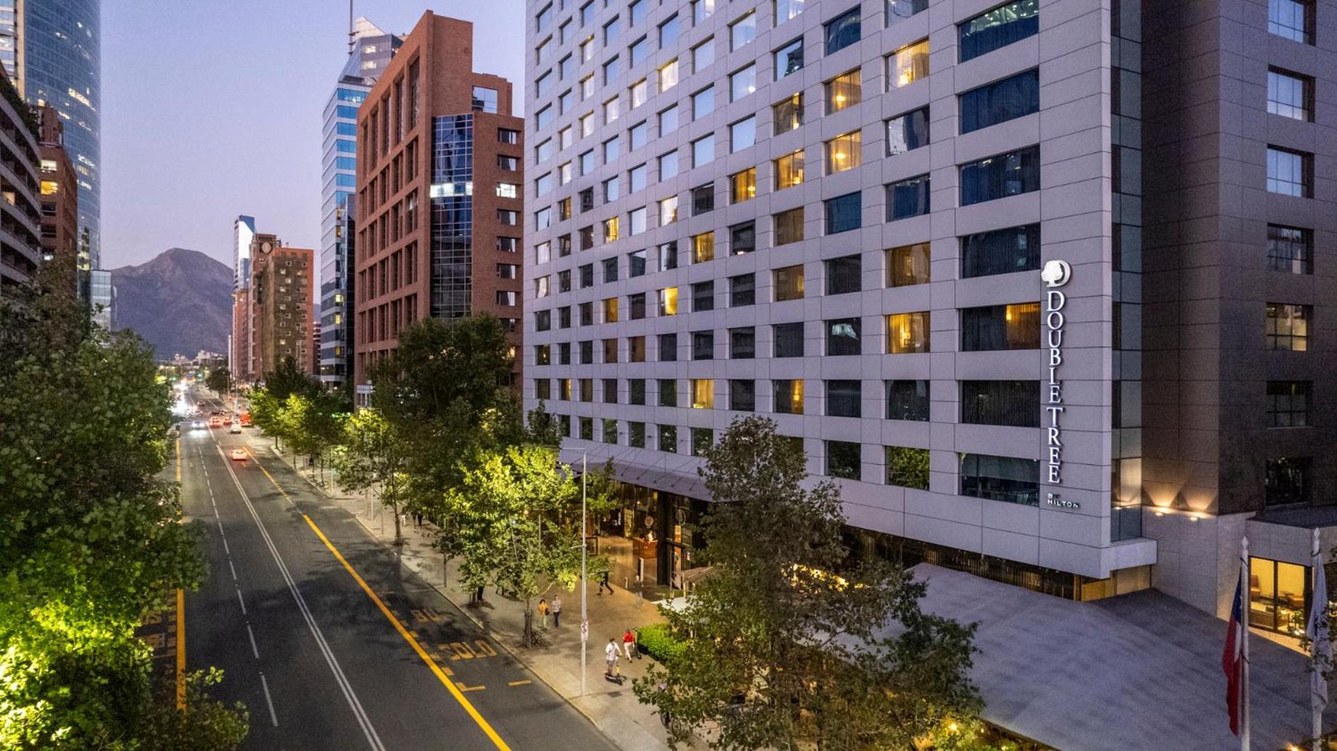 Doubletree By Hilton Santiago - Vitacura Extérieur photo